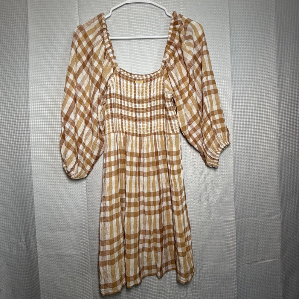 Billabong Mini Dress Medium Tan Gingham Smocked Puff Sleeve - Picture 2 of 5